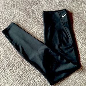 Nike DRI-FIT women size large running/workout  leggings.